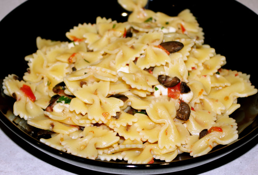 Recette végétarienne des farfalles caprese